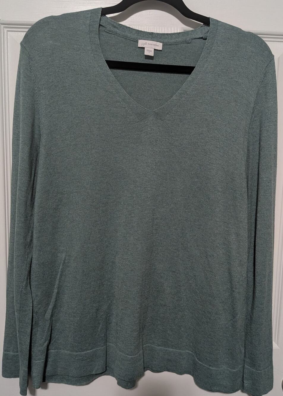 J. Jill Silk Cotton Blend V-Neck Sweater Size Small Green Lightweight Pullover